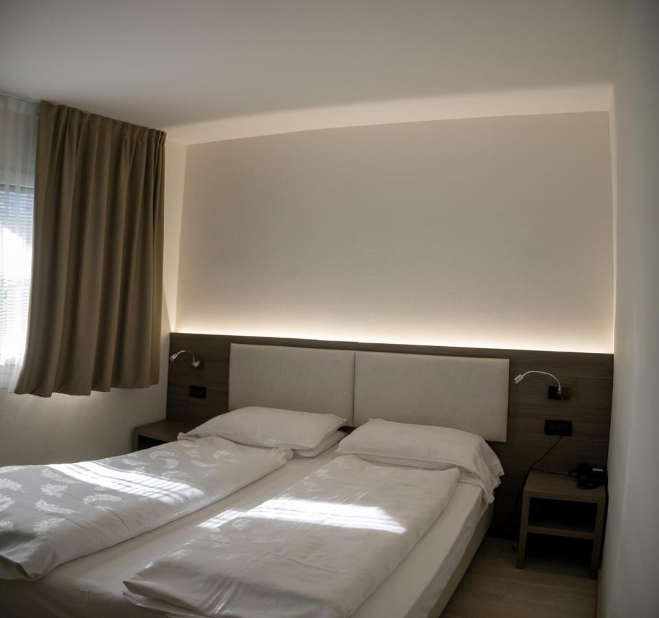 Hotel Garni Villa Fontana Trento Exterior foto