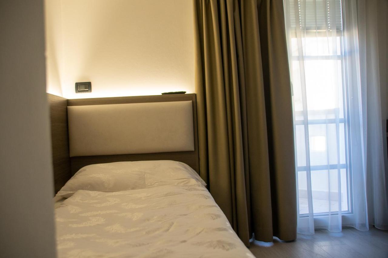 Hotel Garni Villa Fontana Trento Exterior foto